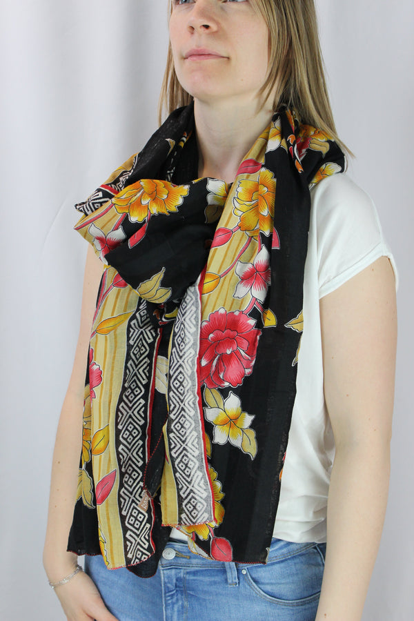 Navya Sari Scarf 220 x 65 cm