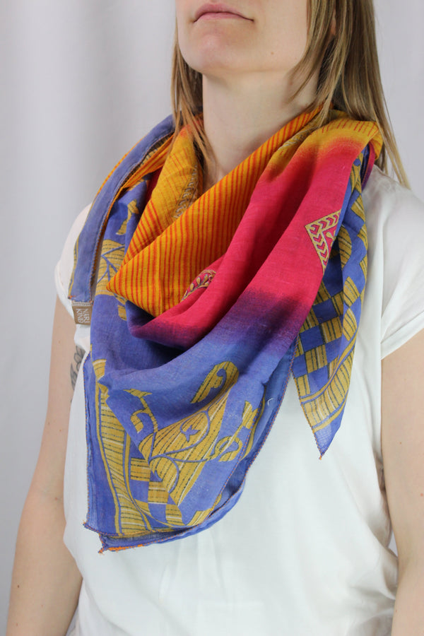 Pari Sari Scarf 100 x 100 cm